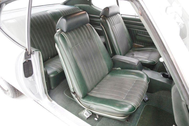 1970 Pontiac GTO 36