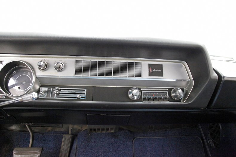 1966 Oldsmobile Cutlass 34