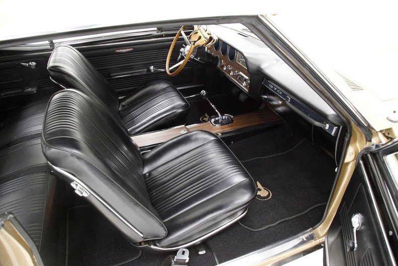 1967 Pontiac GTO 36