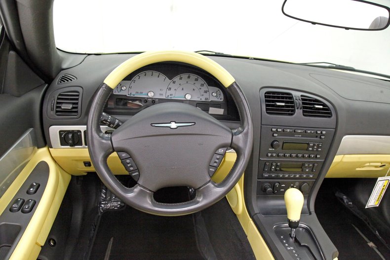 2002 Ford Thunderbird 35