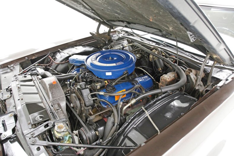 1972 Ford Thunderbird 10