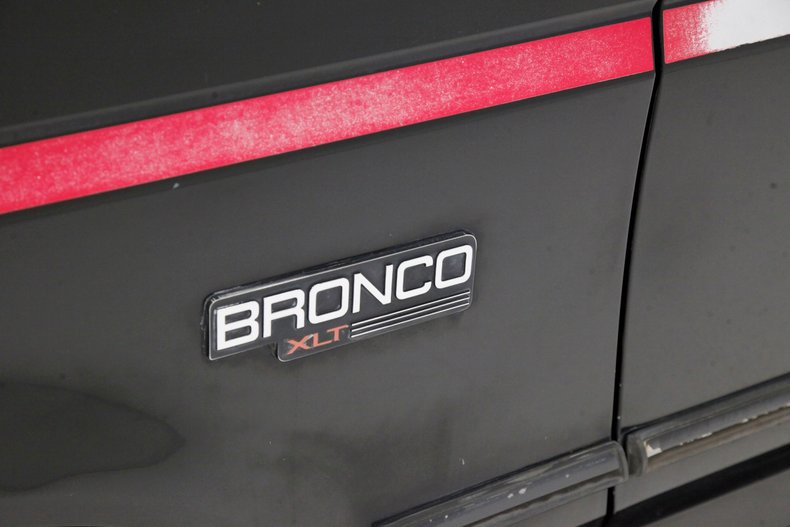 1992 Ford Bronco 17