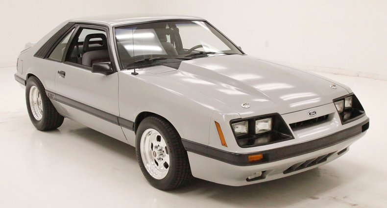 1985 Ford Mustang 7
