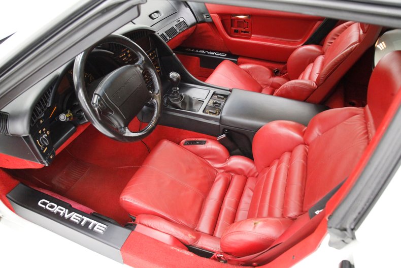 1992 Chevrolet Corvette 24