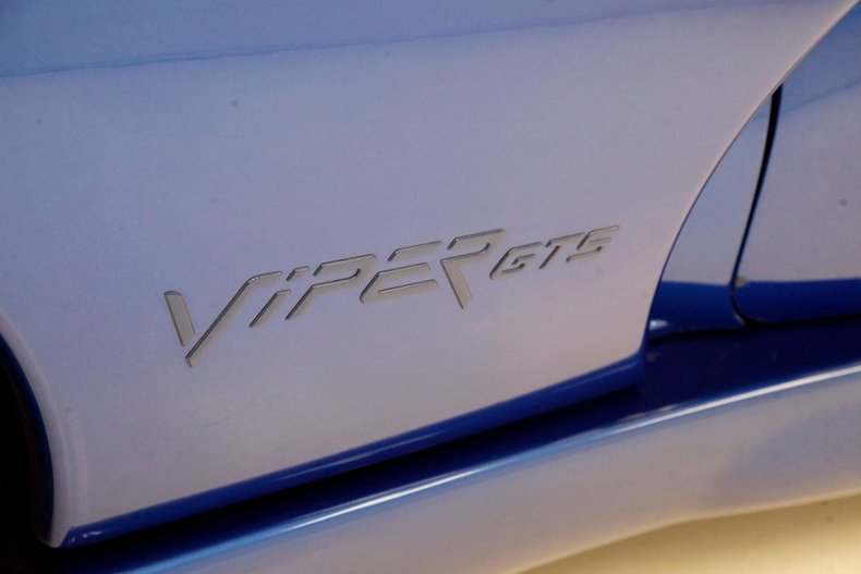 1997 Dodge Viper 20