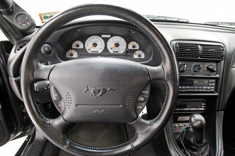 1998 Ford Mustang 31