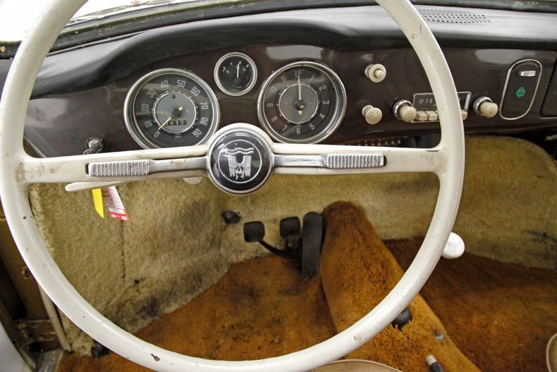 1964 Volkswagen Karmann Ghia 30