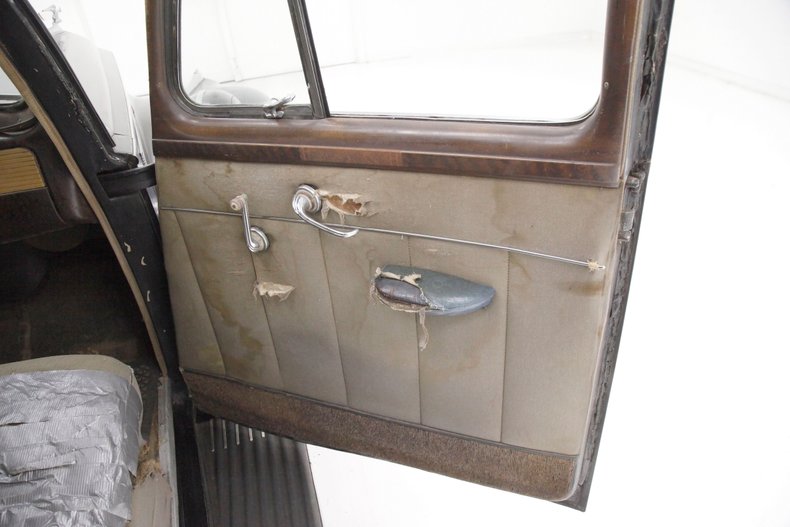 1941 Packard 120 Series 28