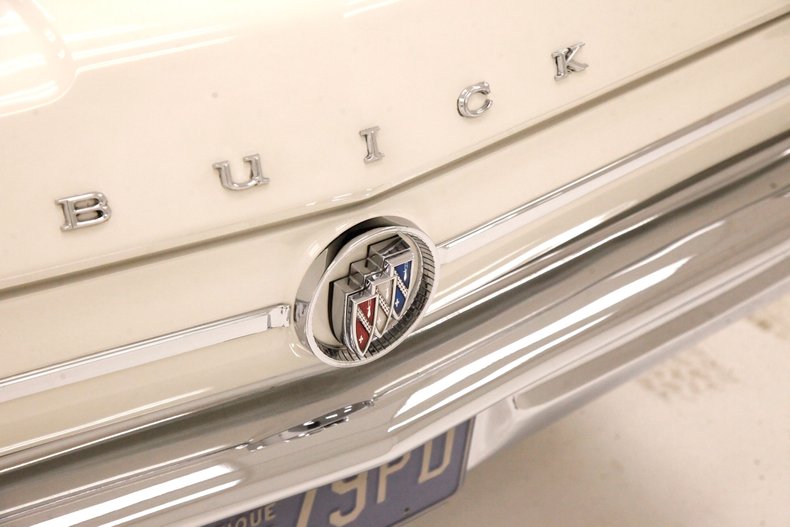 1963 Buick LeSabre 22