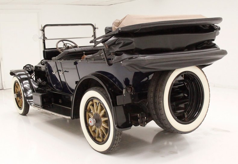 1917 Packard Twin Six 6