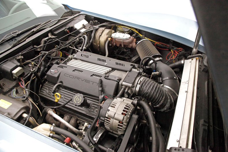 1977 Chevrolet Corvette 11