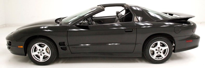 1999 Pontiac Firebird 3