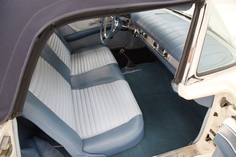 1957 Ford Thunderbird 34
