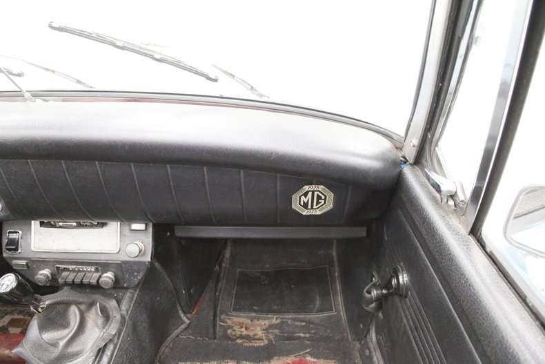 1975 MG Midget 33