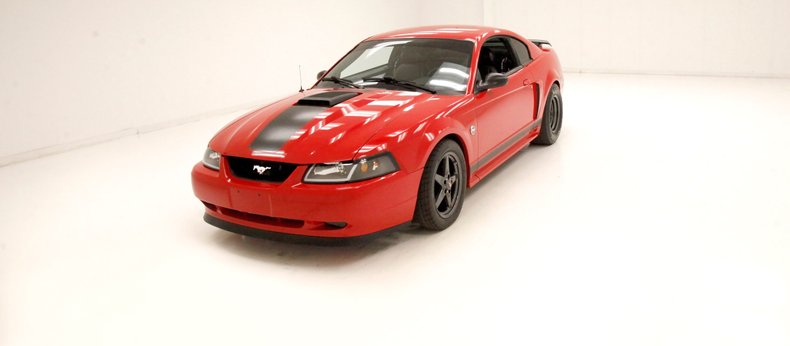 2004 Ford Mustang 1