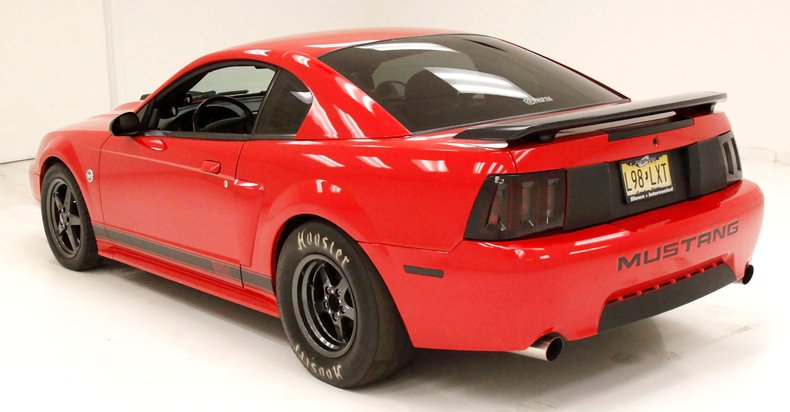 2004 Ford Mustang 3