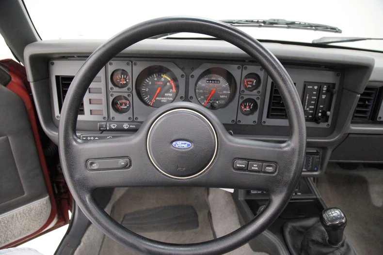 1986 Ford Mustang 30