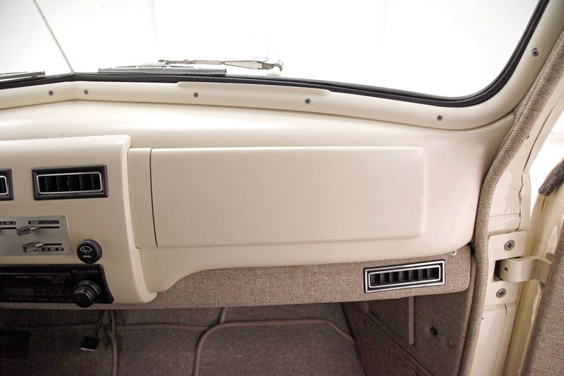 1940 Chevrolet Master Deluxe 34