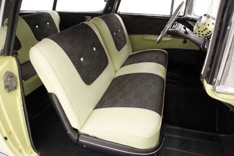 1957 Chevrolet Bel Air 32