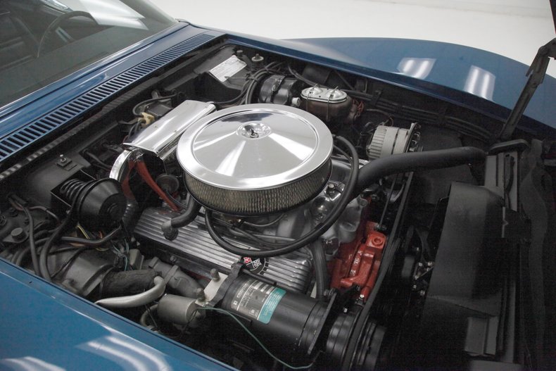 1972 Chevrolet Corvette 12