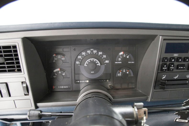 1989 Chevrolet Scottsdale 26