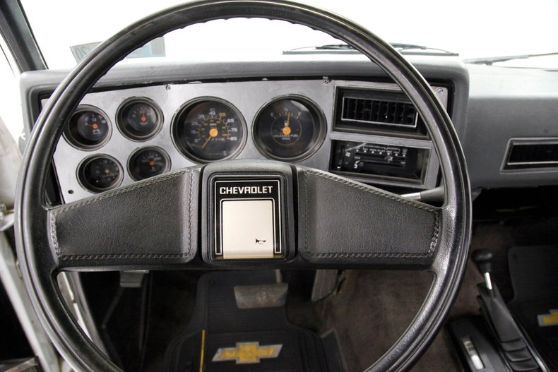 1986 Chevrolet K-10 29