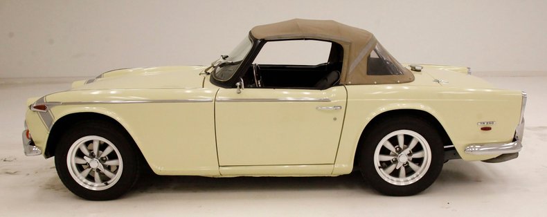 1968 Triumph TR250 3