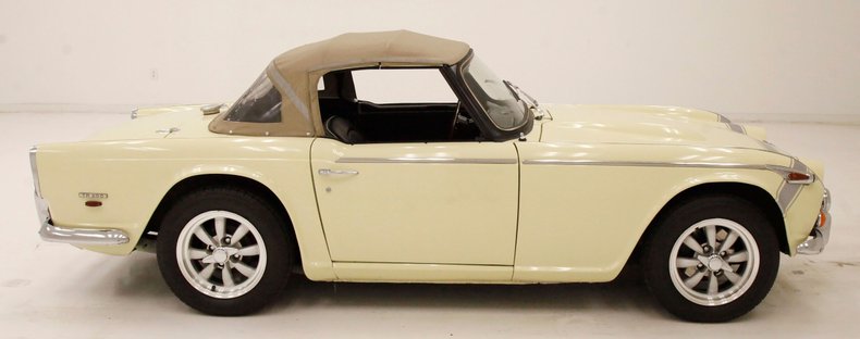 1968 Triumph TR250 9