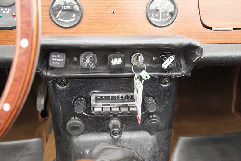 1968 Triumph TR250 38