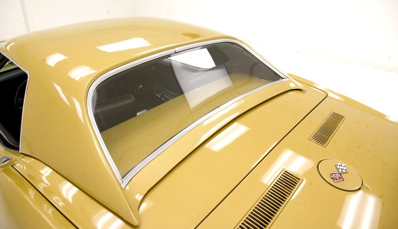1969 Chevrolet Corvette 26