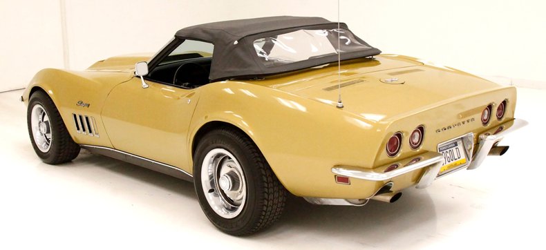 1969 Chevrolet Corvette 8