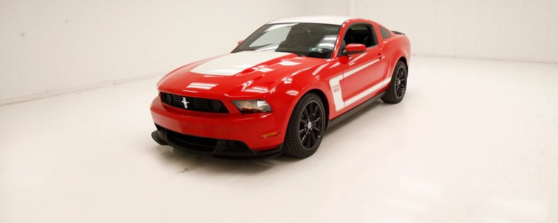 2012 Ford Mustang 1