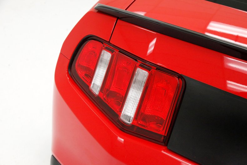 2012 Ford Mustang 24