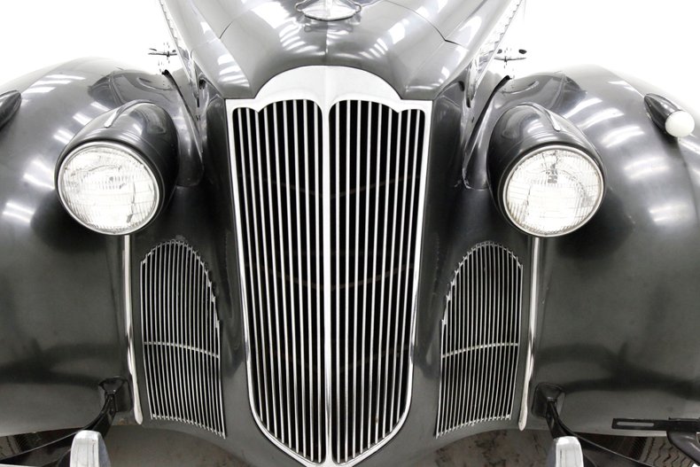 1940 Packard 120 12