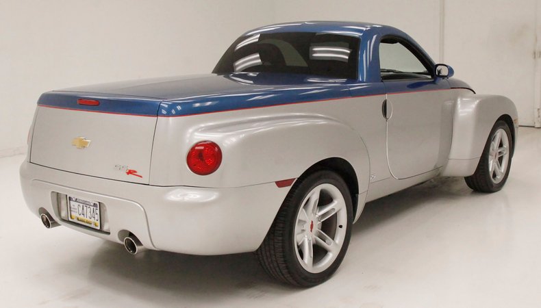 2004 Chevrolet SSR 5
