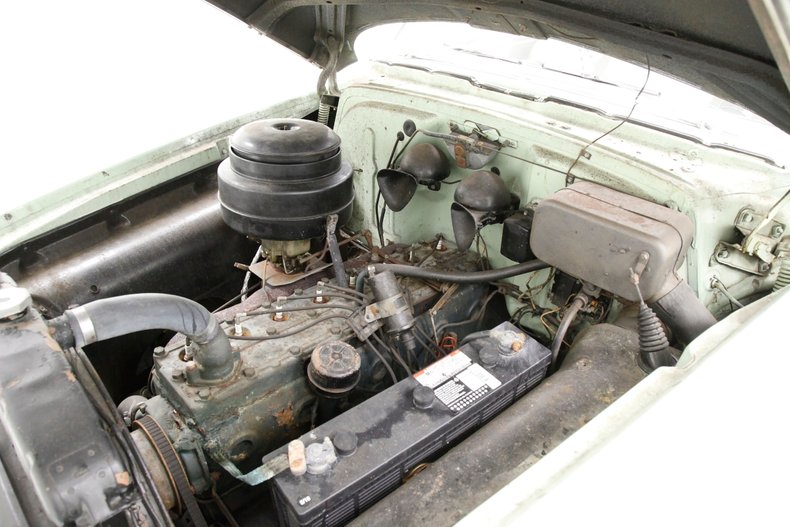 1953 Pontiac Chieftain 11