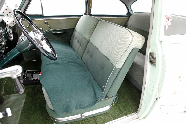 1953 Pontiac Chieftain 35