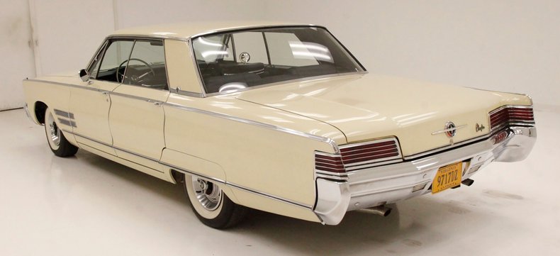 1966 Chrysler 300 3