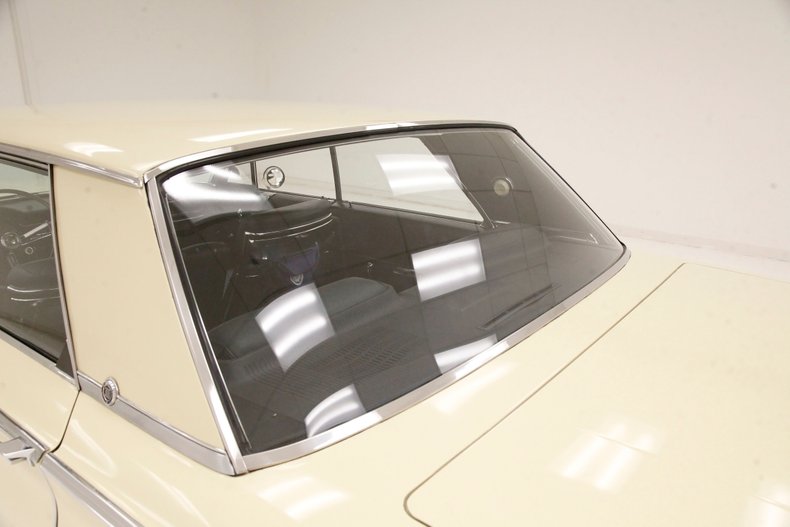 1966 Chrysler 300 20