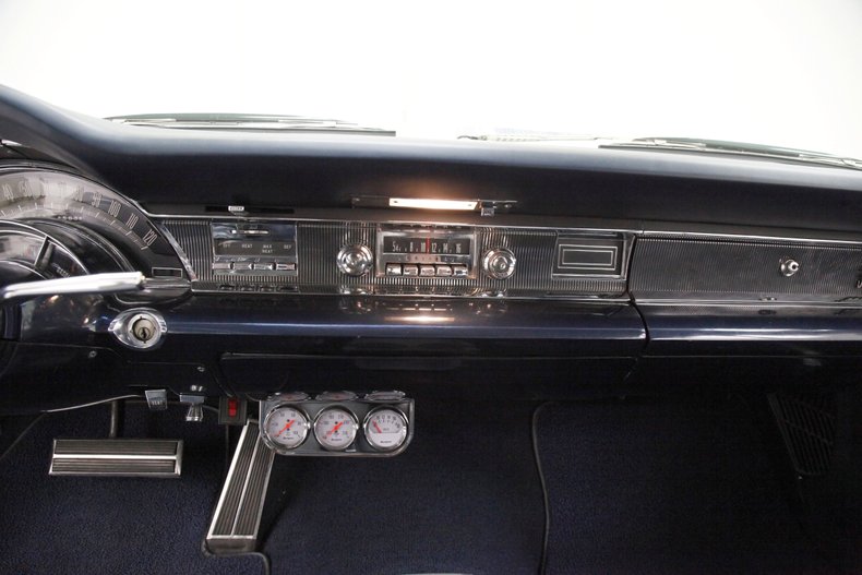 1966 Chrysler 300 31
