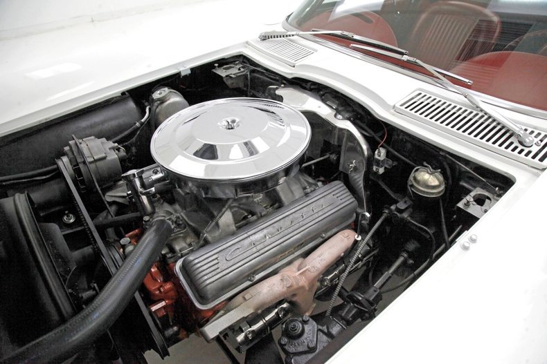 1963 Chevrolet Corvette 16