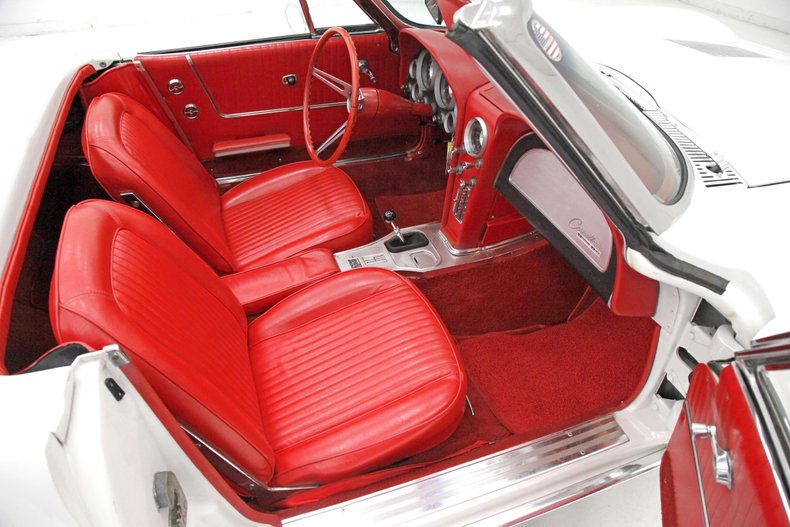 1963 Chevrolet Corvette 40