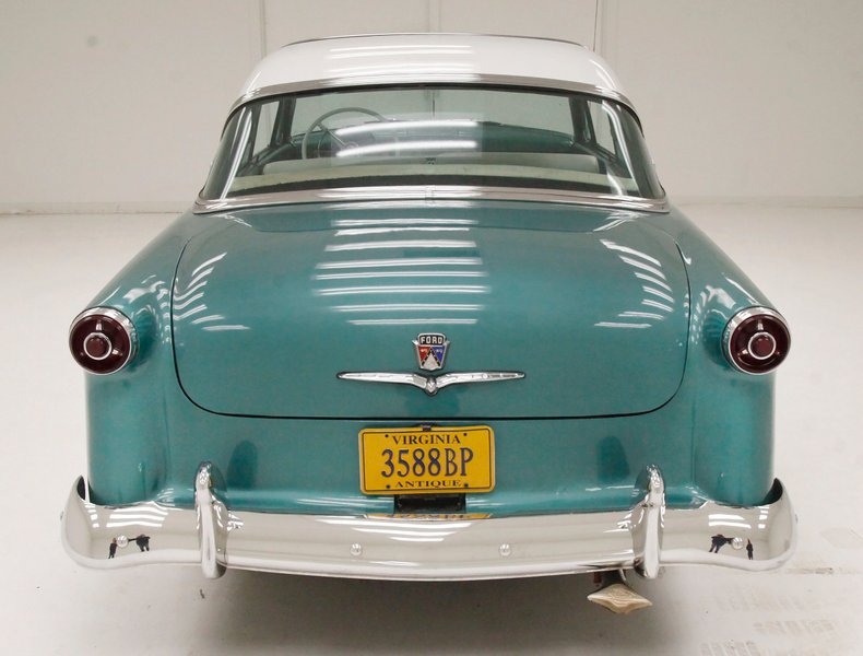 1954 Ford Crestline 5