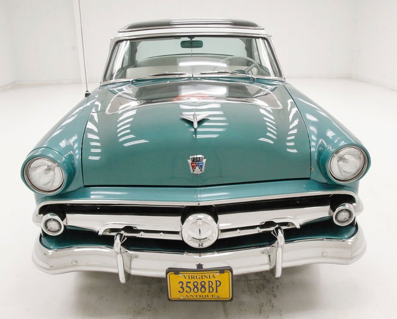 1954 Ford Crestline 7