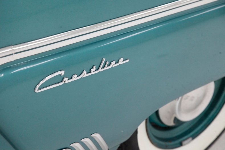 1954 Ford Crestline 19