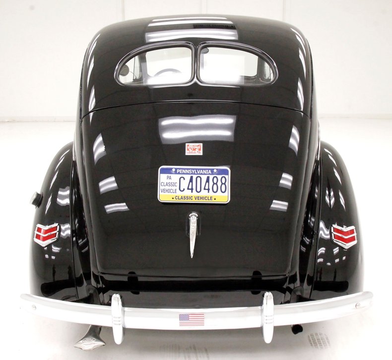 1940 Ford Deluxe 4