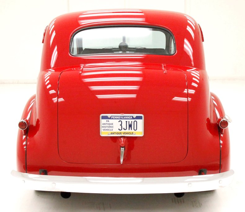 1939 Pontiac Deluxe 4
