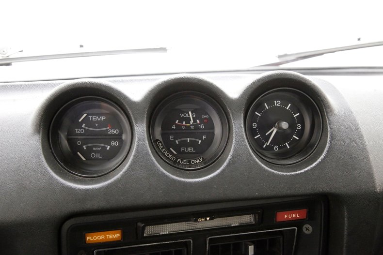 1977 Datsun 280Z 36
