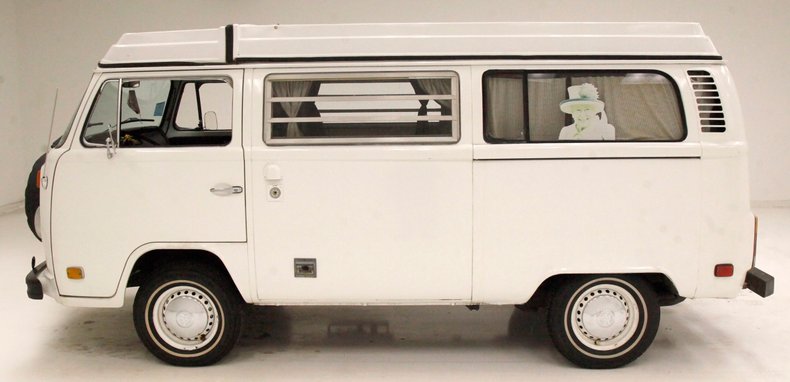 1975 Volkswagen Camper 3