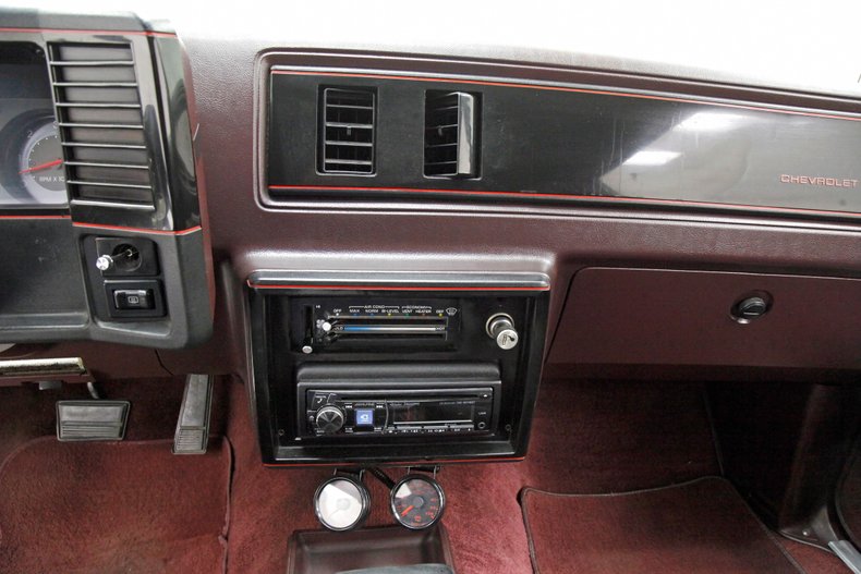 1986 Chevrolet Monte Carlo 33